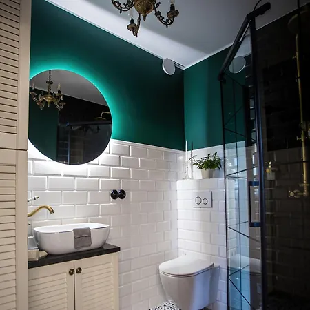 „nad Ratuszem” *