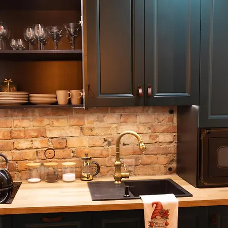 „nad Ratuszem” *