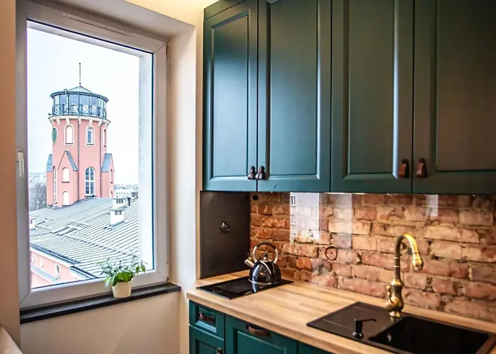 „nad Ratuszem” *